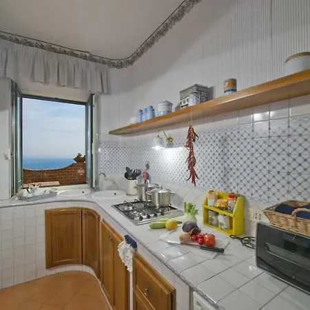 Sleeps 3 Air Con Wifi Casa vacanze *