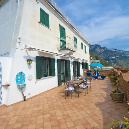 Sleeps 3 Air Con Wifi Casa vacanze